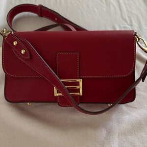 Chic Red Leather Shoulder Bag